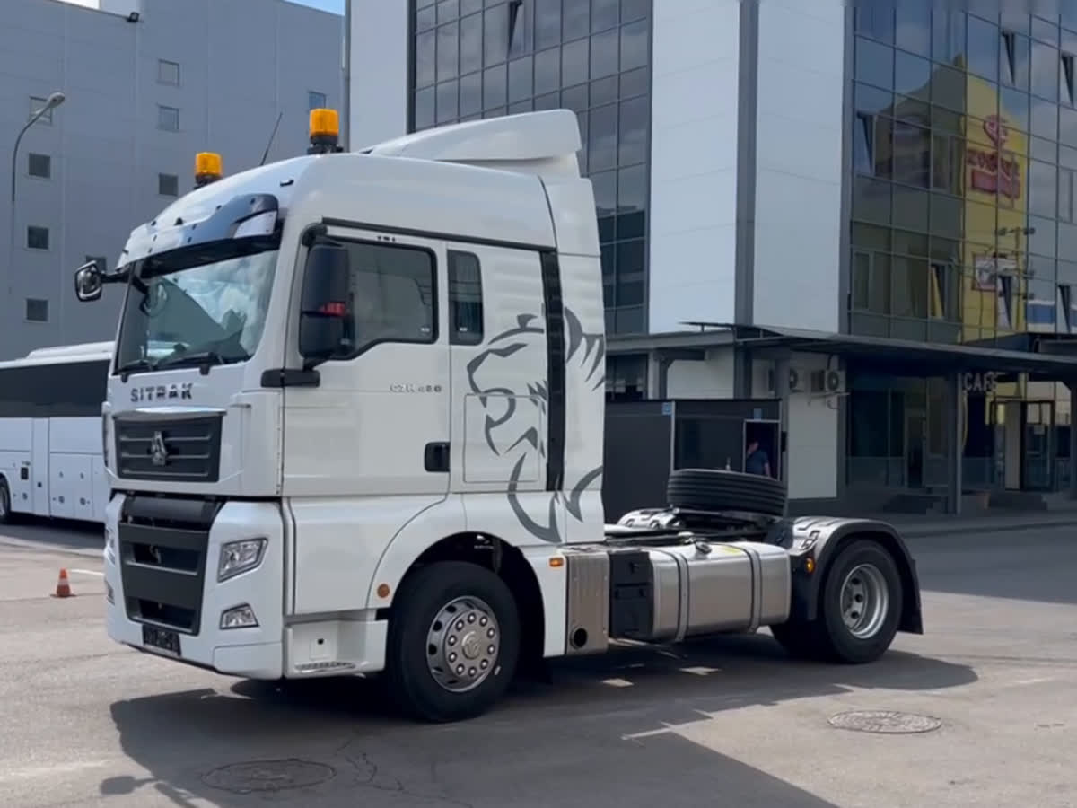 Howo sitrak c7h салон. Ситрак g7h фото. Двигатель ситрак c7h. Двс wd615-69. Sitrak c7h двигатель.