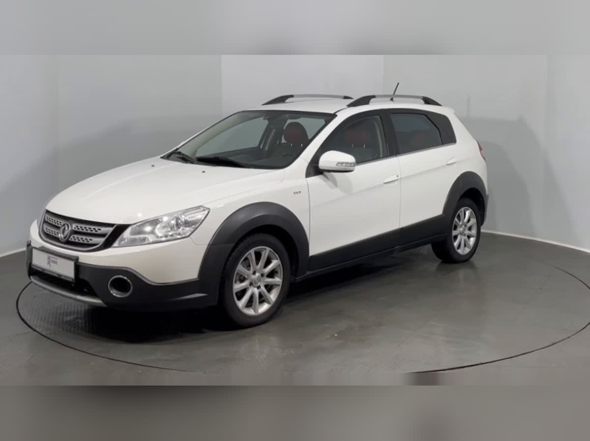 Донг фенг h30 кросс. Dongfeng h30 cross. Dongfeng h30 cross 1. Донг фенг h30 кросс. Машина dongfeng h30 cross.