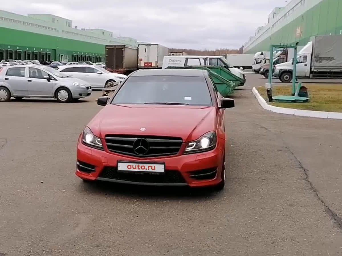 2012 Mercedes-Benz C-Класс III (W204) Рестайлинг 180 BlueEFFICIENCY, красный, undefined рублей